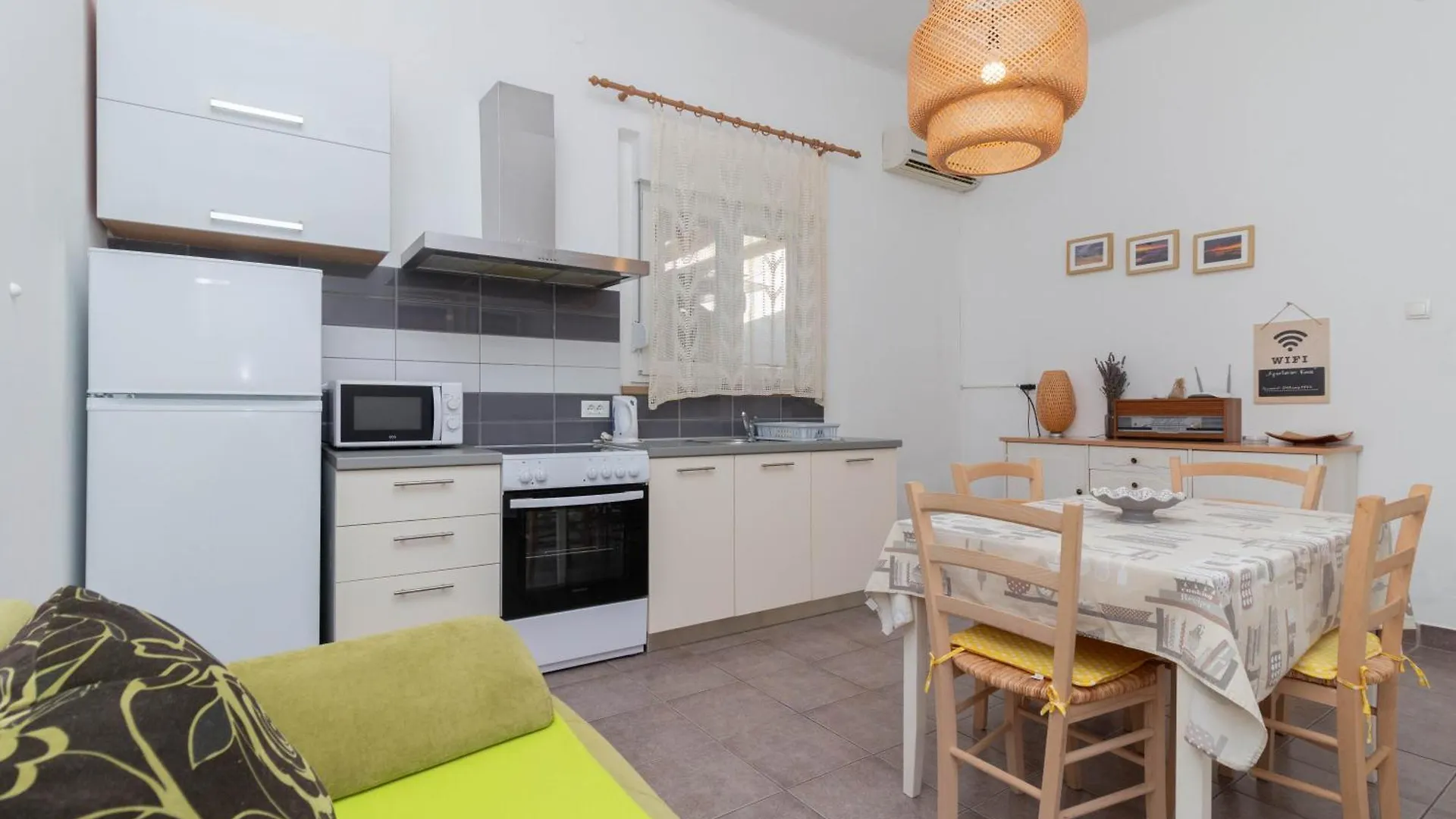 Apartman Ema Zadar 0*,  Croatia